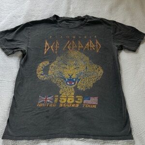 Def Leppard Graphic Tee